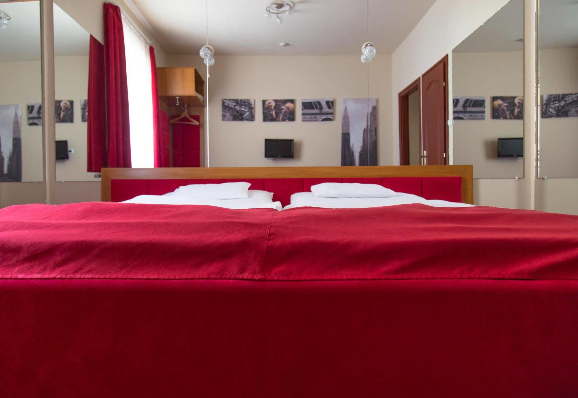 Soho Apartmanhaz Győr Eksteriør billede