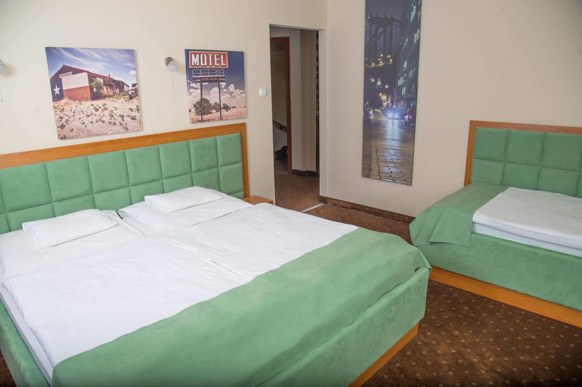 Soho Apartmanhaz Győr Eksteriør billede
